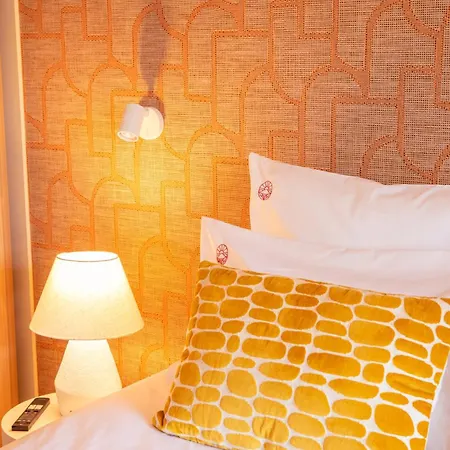 La Menado Hotell